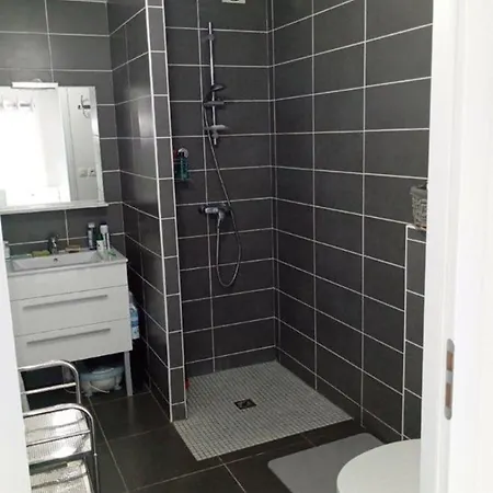 2 Pieces Terrasse Vue Mer, Piscine, Parking Σαιντ-Μαξίμ