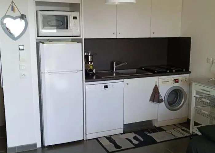 2 Pieces Terrasse Vue Mer, Piscine, Parking Σαιντ-Μαξίμ