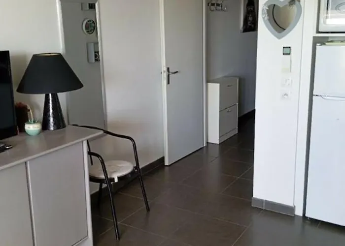 2 Pieces Terrasse Vue Mer, Piscine, Parking * Sainte-Maxime